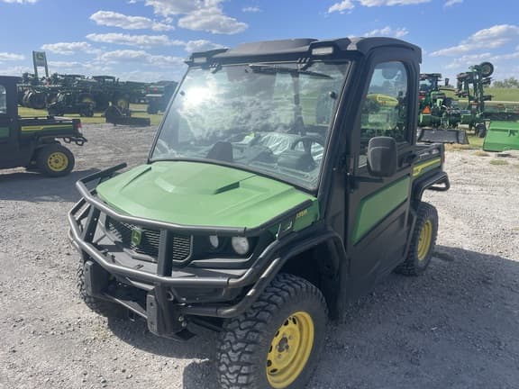 Image of John Deere XUV 835M Primary image