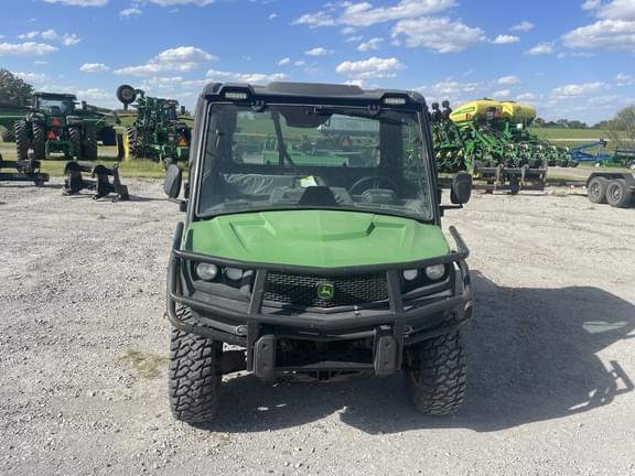 Image of John Deere XUV 835M equipment image 1