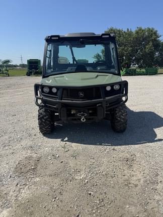 Image of John Deere XUV 835M equipment image 2