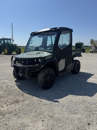 Image of John Deere XUV 835M Primary image