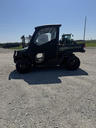 Image of John Deere XUV 835M equipment image 2