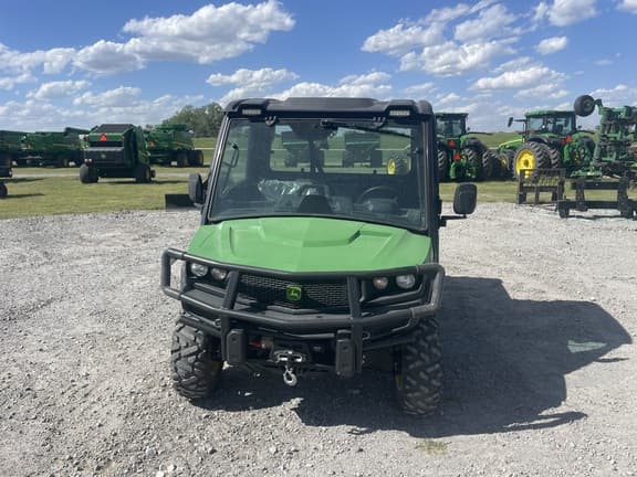 Image of John Deere XUV 835M equipment image 1