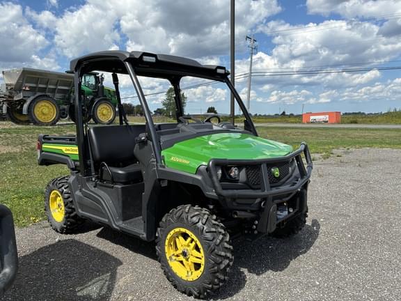 Image of John Deere XUV 835M Primary image