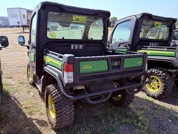 Image of John Deere XUV 835M equipment image 3