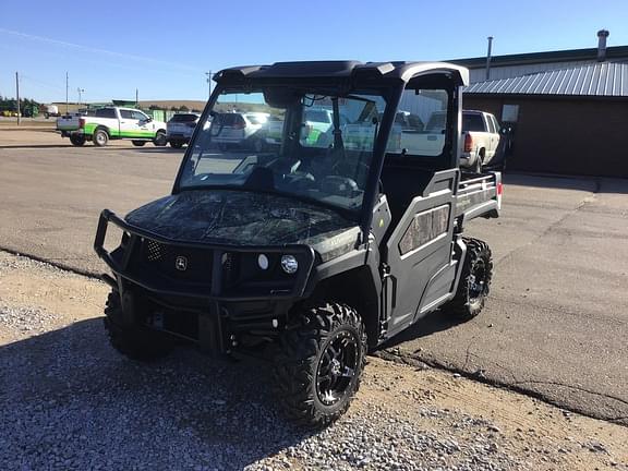 Image of John Deere XUV 835M Primary image