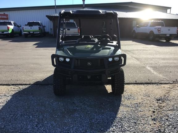 Image of John Deere XUV 835M equipment image 2