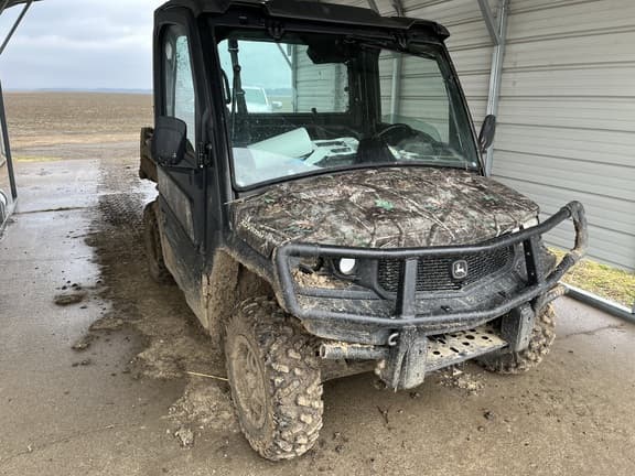 Image of John Deere XUV 835M Primary image