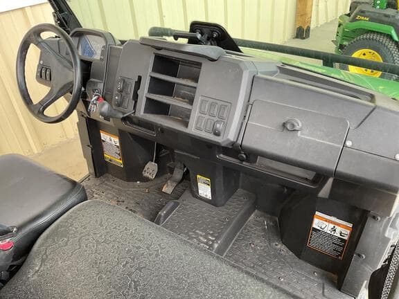 Image of John Deere XUV 835M equipment image 4