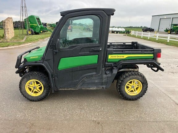 2024 John Deere XUV 835M Equipment Image0
