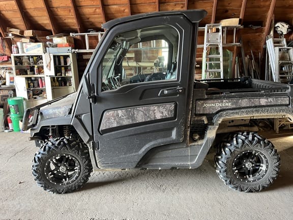 Main image John Deere XUV 835R