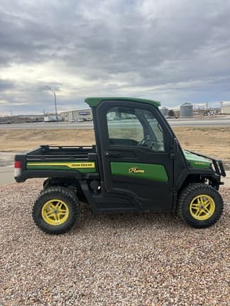 Image of John Deere XUV 835R equipment image 3