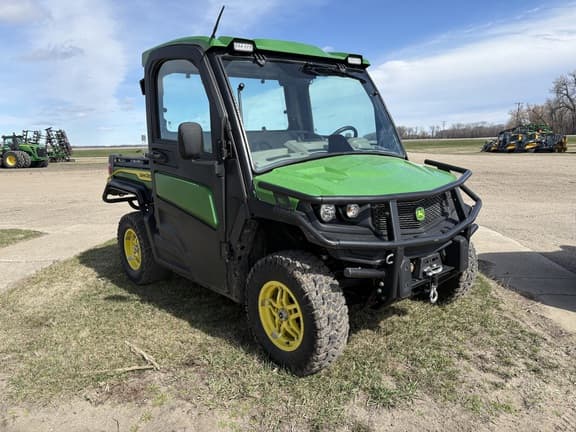 Image of John Deere XUV 835R equipment image 4