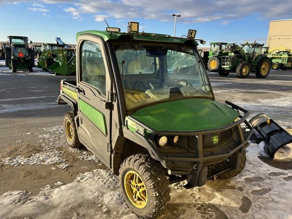 Image of John Deere XUV 835R equipment image 2