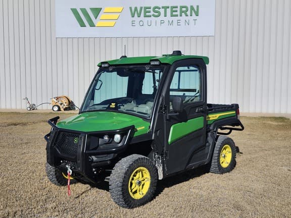 Image of John Deere XUV 835R Primary image
