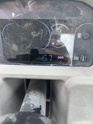 Image of John Deere XUV 835R equipment image 4