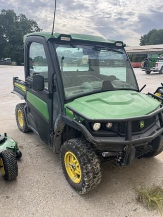 Image of John Deere XUV 835R Primary image