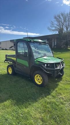 Image of John Deere XUV 835R equipment image 1
