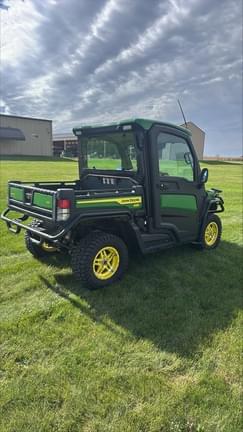 Image of John Deere XUV 835R equipment image 2