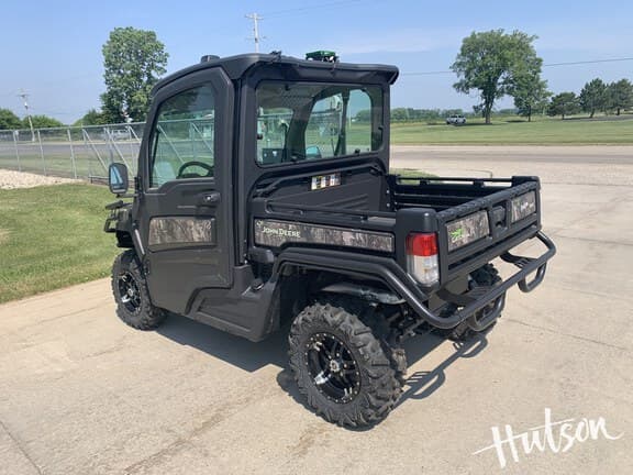 Image of John Deere XUV 835R equipment image 4