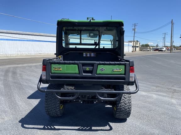 Image of John Deere XUV 835R equipment image 3