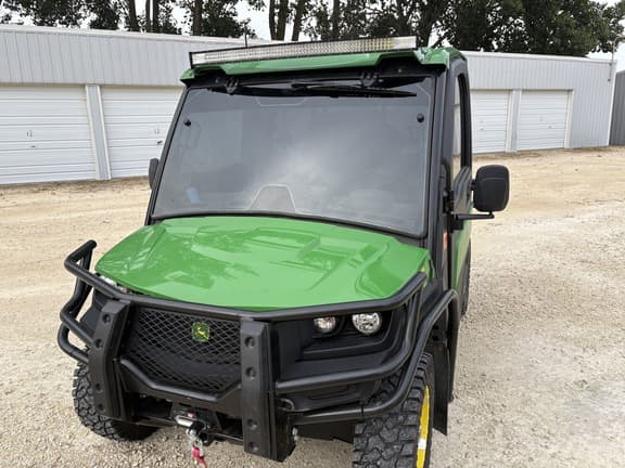 Image of John Deere XUV 835R equipment image 4