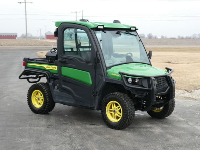 Image of John Deere XUV 835R equipment image 3