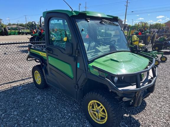 Image of John Deere XUV 835R equipment image 2