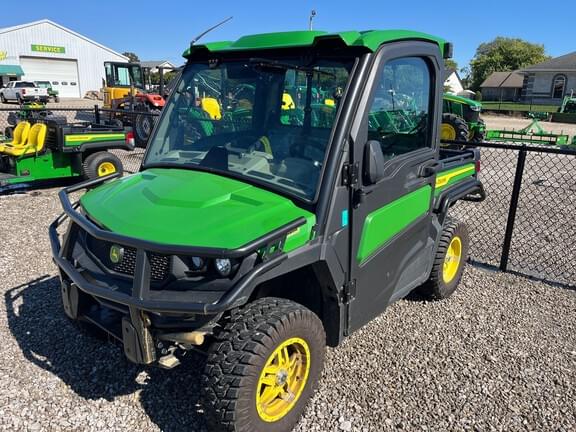Image of John Deere XUV 835R Primary image
