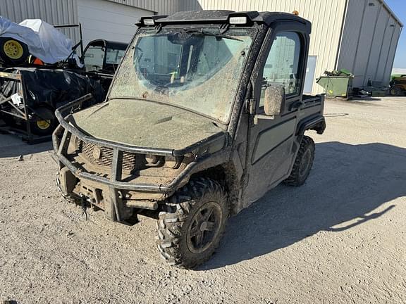 Image of John Deere XUV 835R Primary image