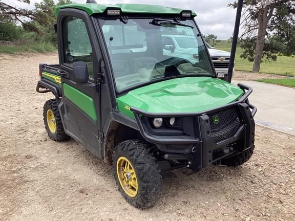 Image of John Deere XUV 835R Primary image
