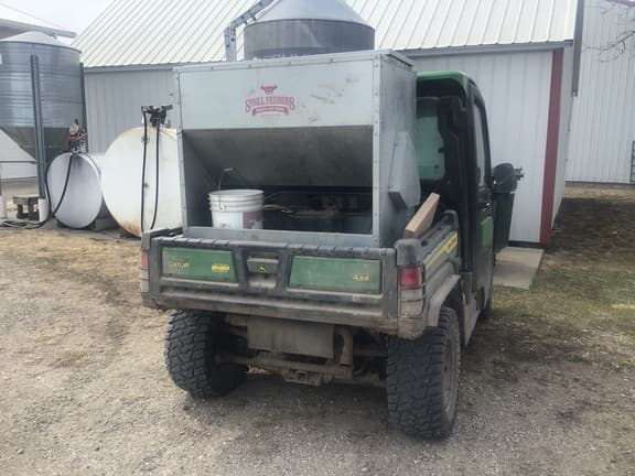 Image of John Deere XUV 835R equipment image 3