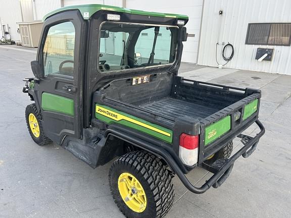 Image of John Deere XUV 835R equipment image 4
