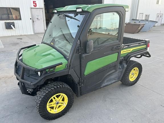Image of John Deere XUV 835R equipment image 2