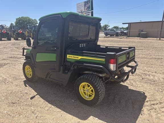 Image of John Deere XUV 835R equipment image 2