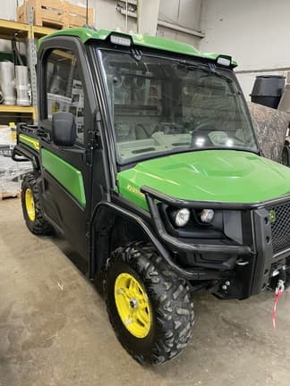 Image of John Deere XUV 835R equipment image 3