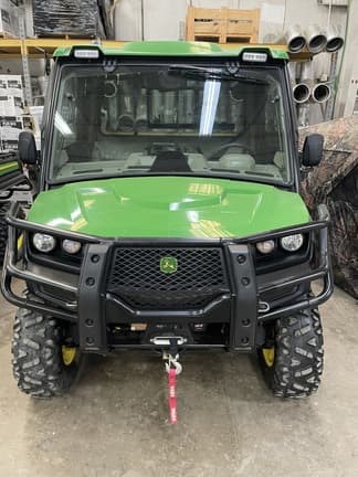 Image of John Deere XUV 835R equipment image 4