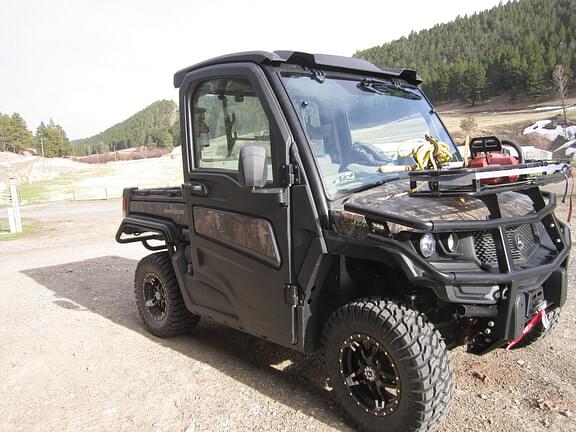 Image of John Deere XUV 835R equipment image 2