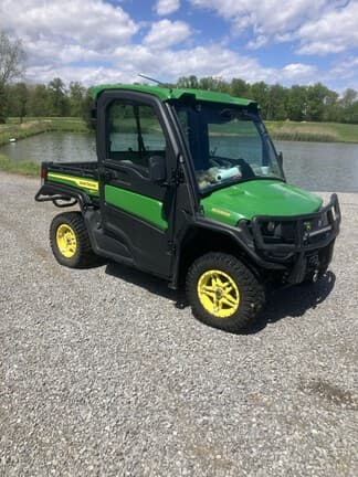 Image of John Deere XUV 835R equipment image 3