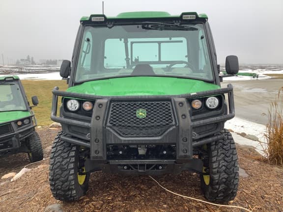 Image of John Deere XUV 835R equipment image 2