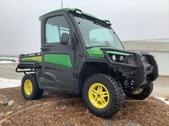 Image of John Deere XUV 835R Primary image