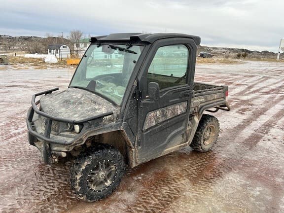 Image of John Deere XUV 835R Primary image