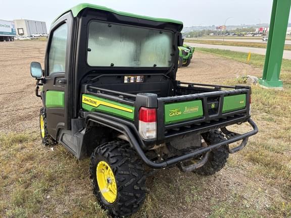 Image of John Deere XUV 835R equipment image 3