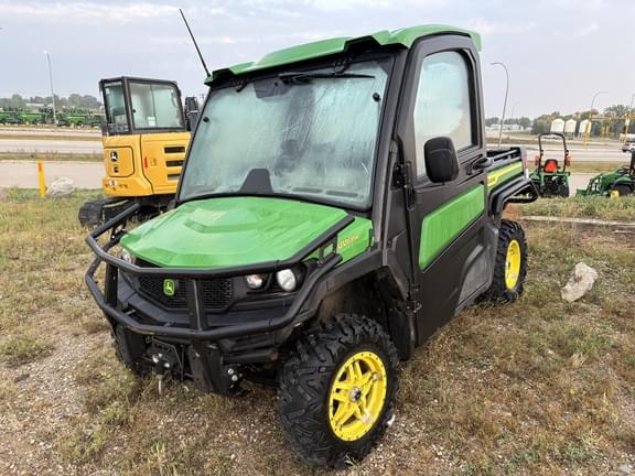 Image of John Deere XUV 835R Primary image