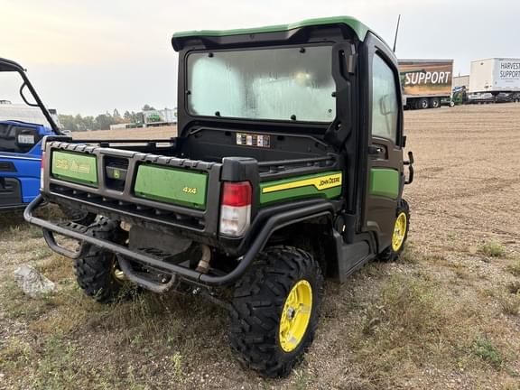 Image of John Deere XUV 835R equipment image 4