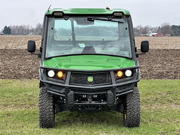 Image of John Deere XUV 835R equipment image 1