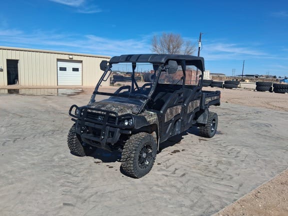 2024 John Deere XUV 825M S4 Equipment Image0