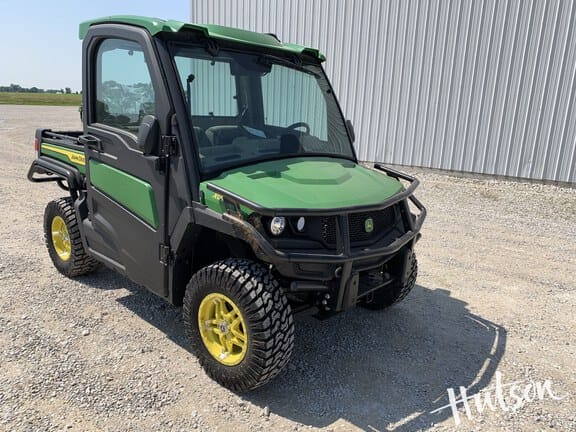 2024 John Deere XUV 835R Equipment Image0