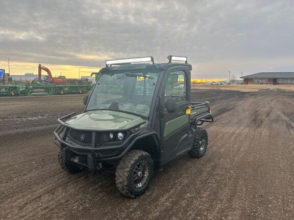 2024 John Deere XUV 835R Equipment Image0