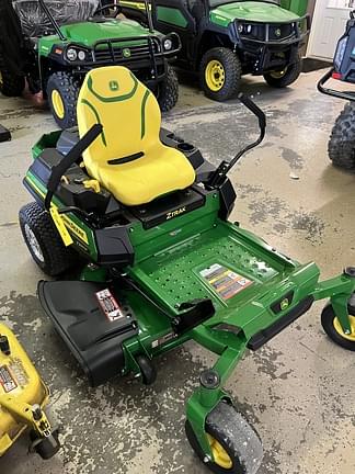 Image of John Deere Z320M equipment image 1