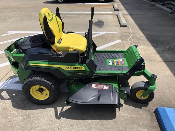 Image of John Deere Z320R equipment image 3